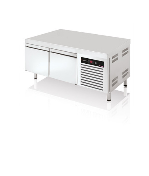 BASI REFRIGERATE – POSITIVO FREDDO - PROFONDITÀ 700 MM - APPOGGIATO A 2 PORTE - 255L